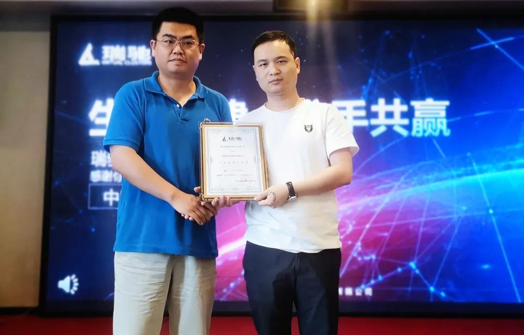 1623131857382207.jpg 1623131857382207.jpg